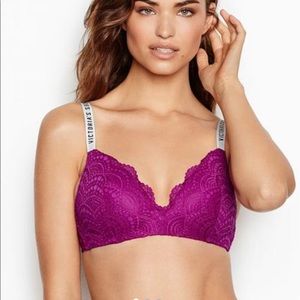 38D Victoria’s Secret~The T-Shirt, Logo & Lace Bra